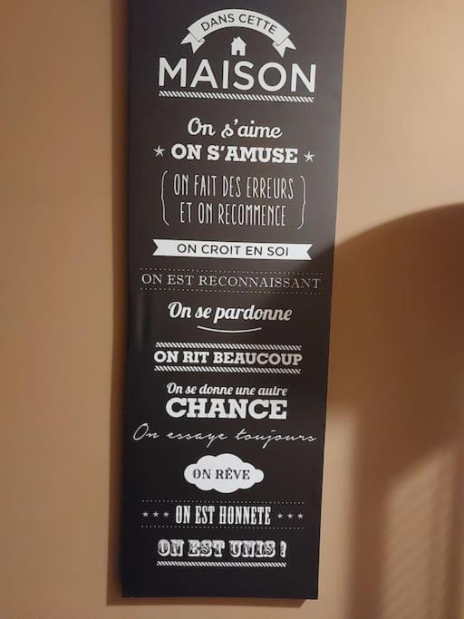 Le Reposoir Maison spacieuse avec feu au bois Bertogne Extérieur photo