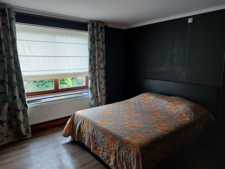Le Reposoir Maison spacieuse avec feu au bois Bertogne Extérieur photo